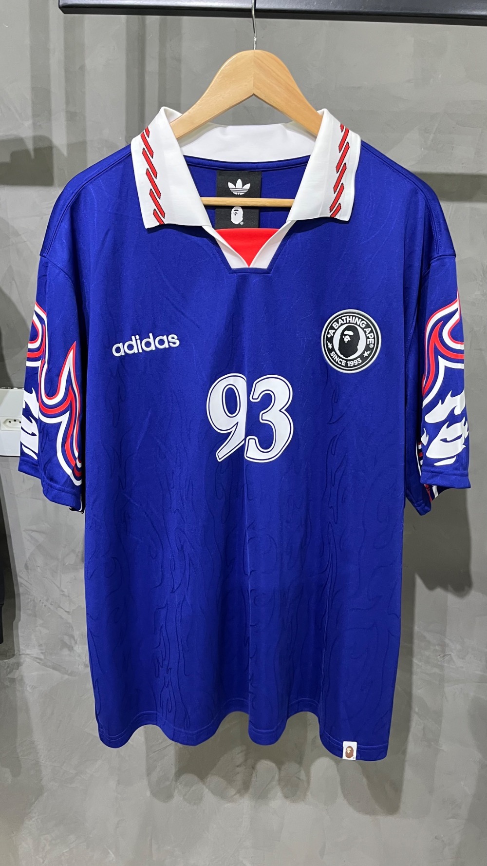 BAPE x adidas Camisa SSL Flame Japan Blue — XG, Novo