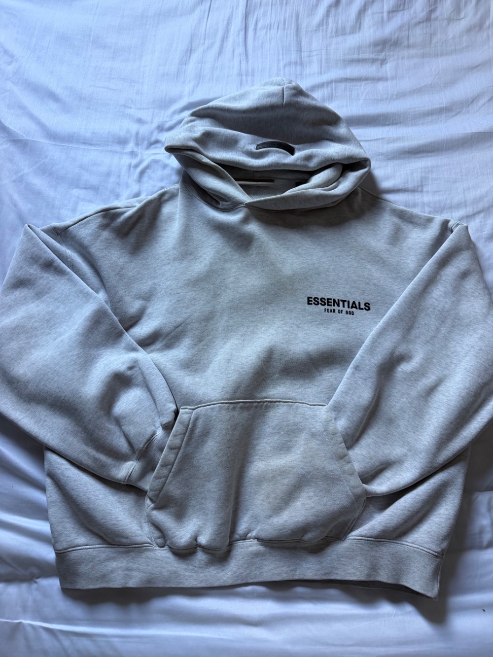 Moletom Fear of God Essentials Light Oatmeal — M / G, Novo