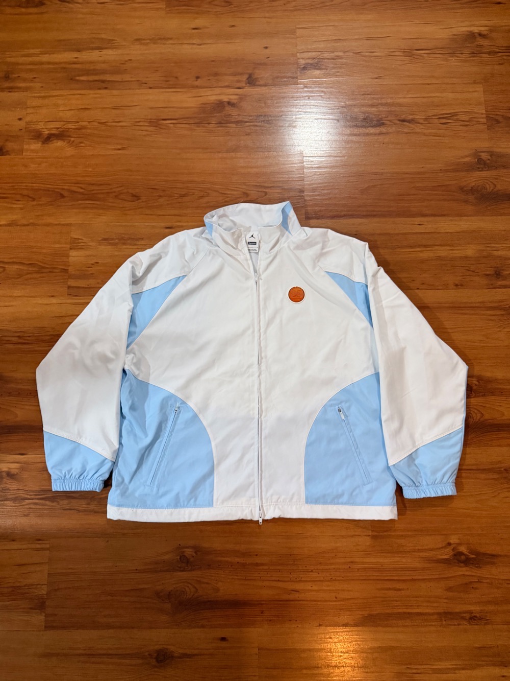 Air Jordan x Supreme Jaqueta White SS26-W15 — G, Novo