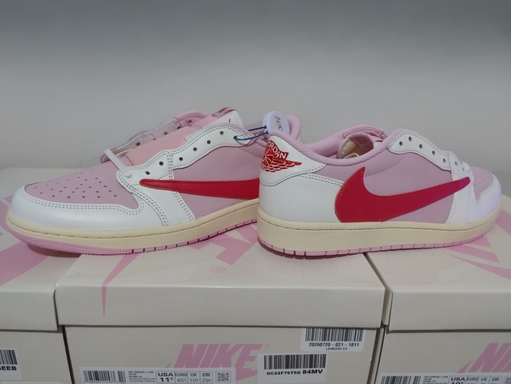 Travis Scott x Air Jordan 1 Low OG SP Sail Tropical Pink — 41, Novo
