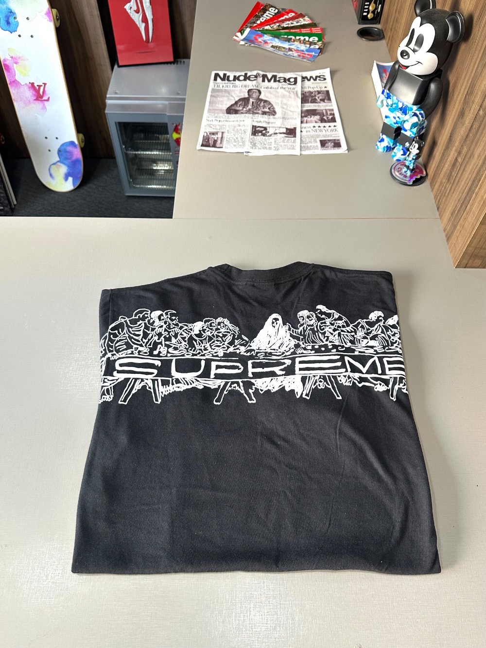 Camiseta Supreme Supper Black SS26-W18 — M, Novo