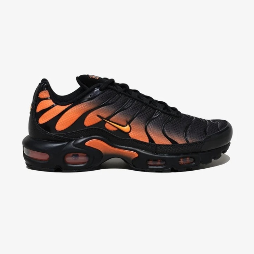 Nike Air Max Plus Black Total Orange — 40, Novo