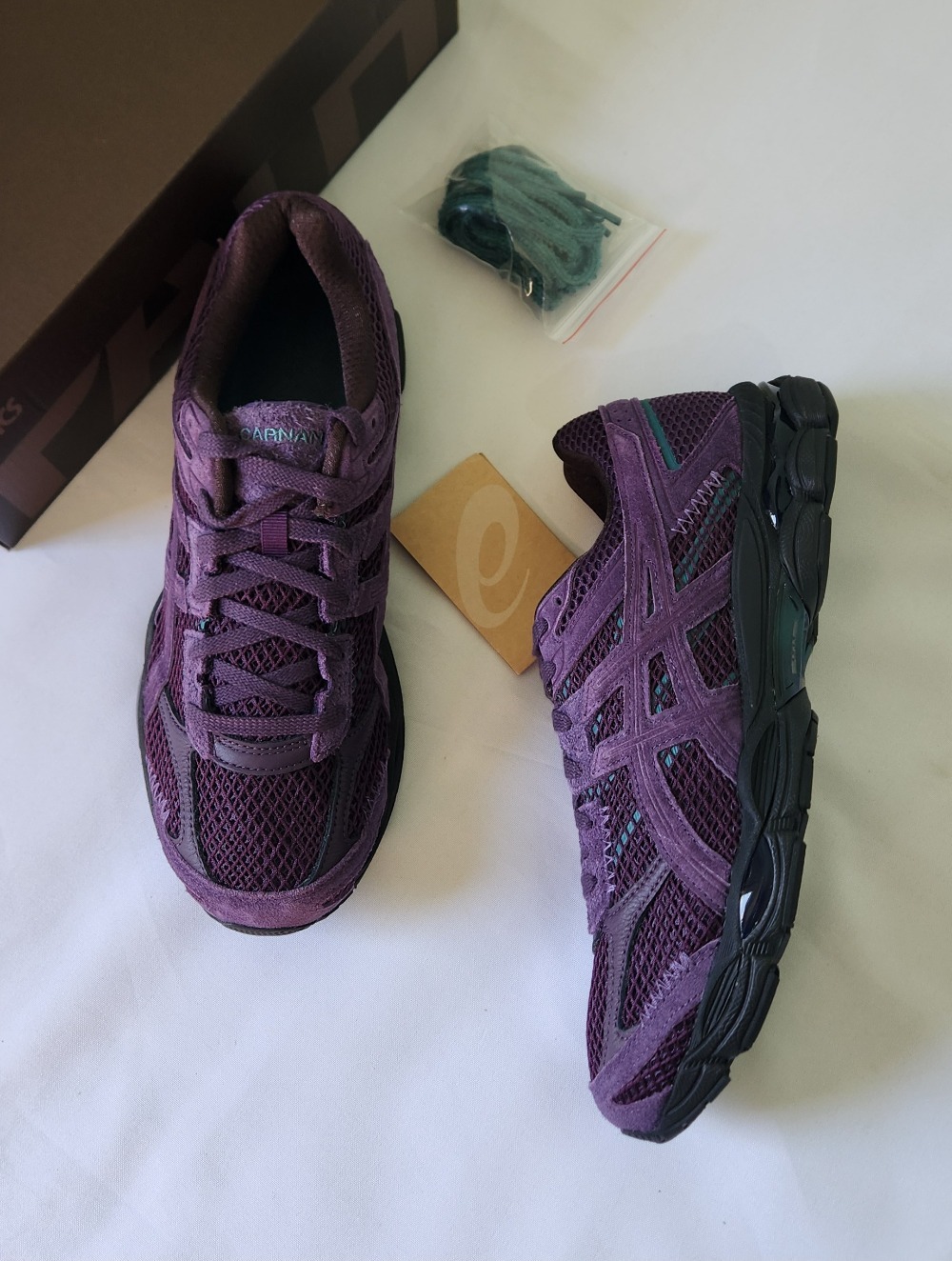 Carnan x Asics Gel-Cumulus 16 Path II — 42, Novo