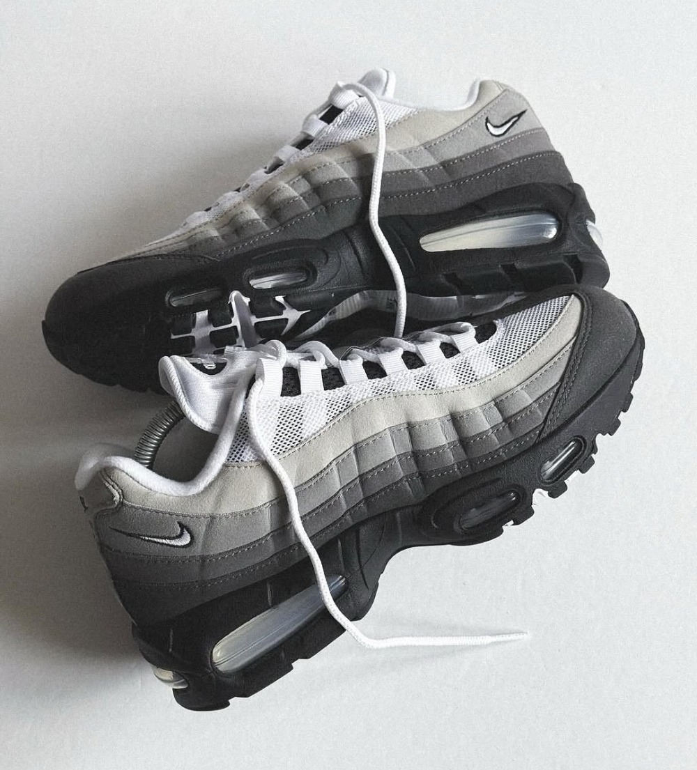 Nike Air Max 95 Big Bubble Granite — 42.5 / 43.5 / 47, Novo