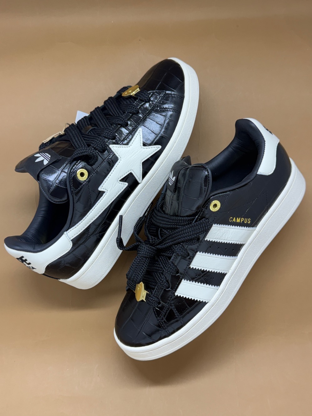 Bape x adidas Campus 00s Black Croc — 42, Novo