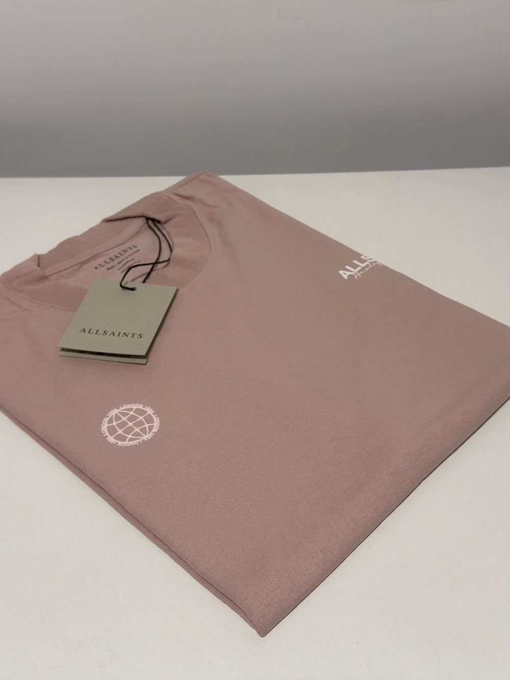 Camiseta AllSaints Emblem Short Sleeve Cotton Sunbaked Pink — M, Novo