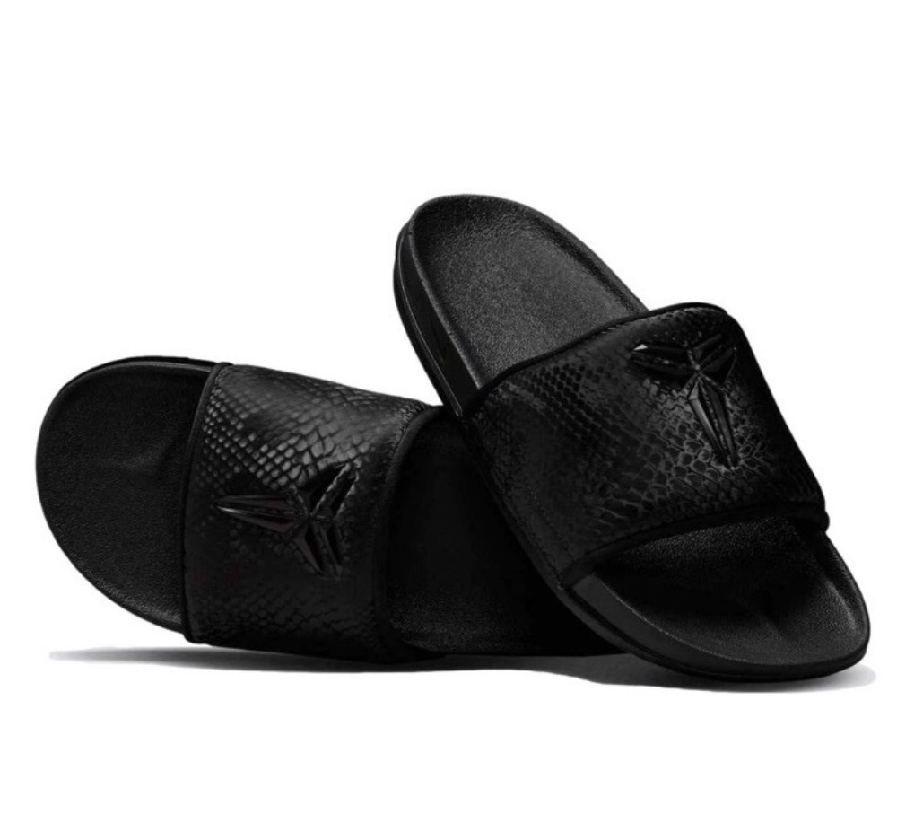 Kobe Bryant x Nike Offcourt Slides Triple Black — 39.5 / 40.5 / 41 / 42 / 43 / 44, Novo