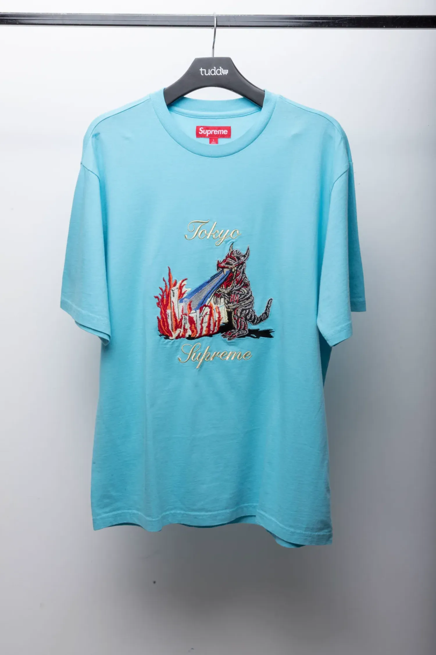 Camiseta Supreme Monster S/S Top Light Blue SS26-W7 — G, Novo