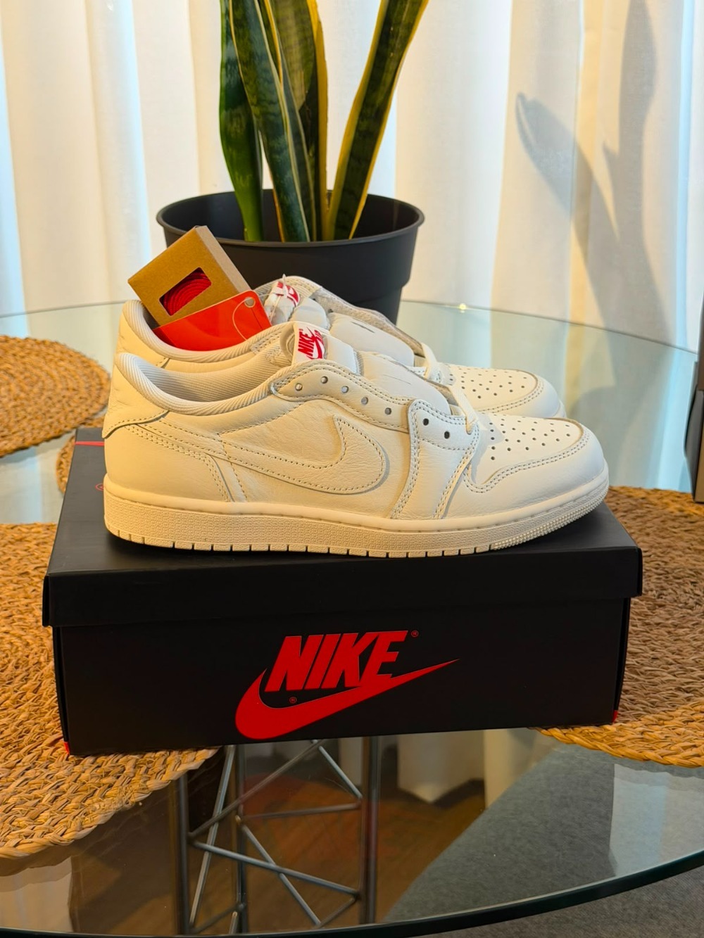 Air Jordan 1 Retro Low OG Sail University Red — 41, Novo