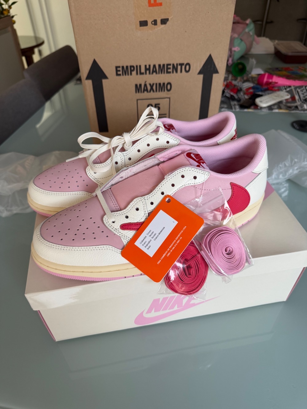 Travis Scott x Air Jordan 1 Low OG SP Sail Tropical Pink — 46, Novo