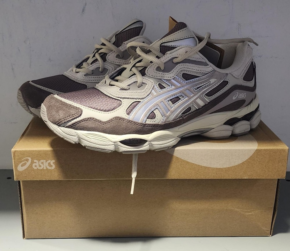Asics Gel-Nyc Cocoa Powder Pure Silver — 41 / 42, Novo