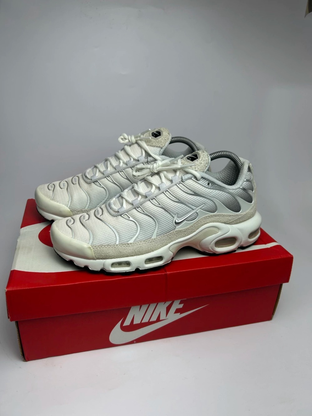 Nike Air Max Plus Sail Pure Platinum Silver — 40, Usado