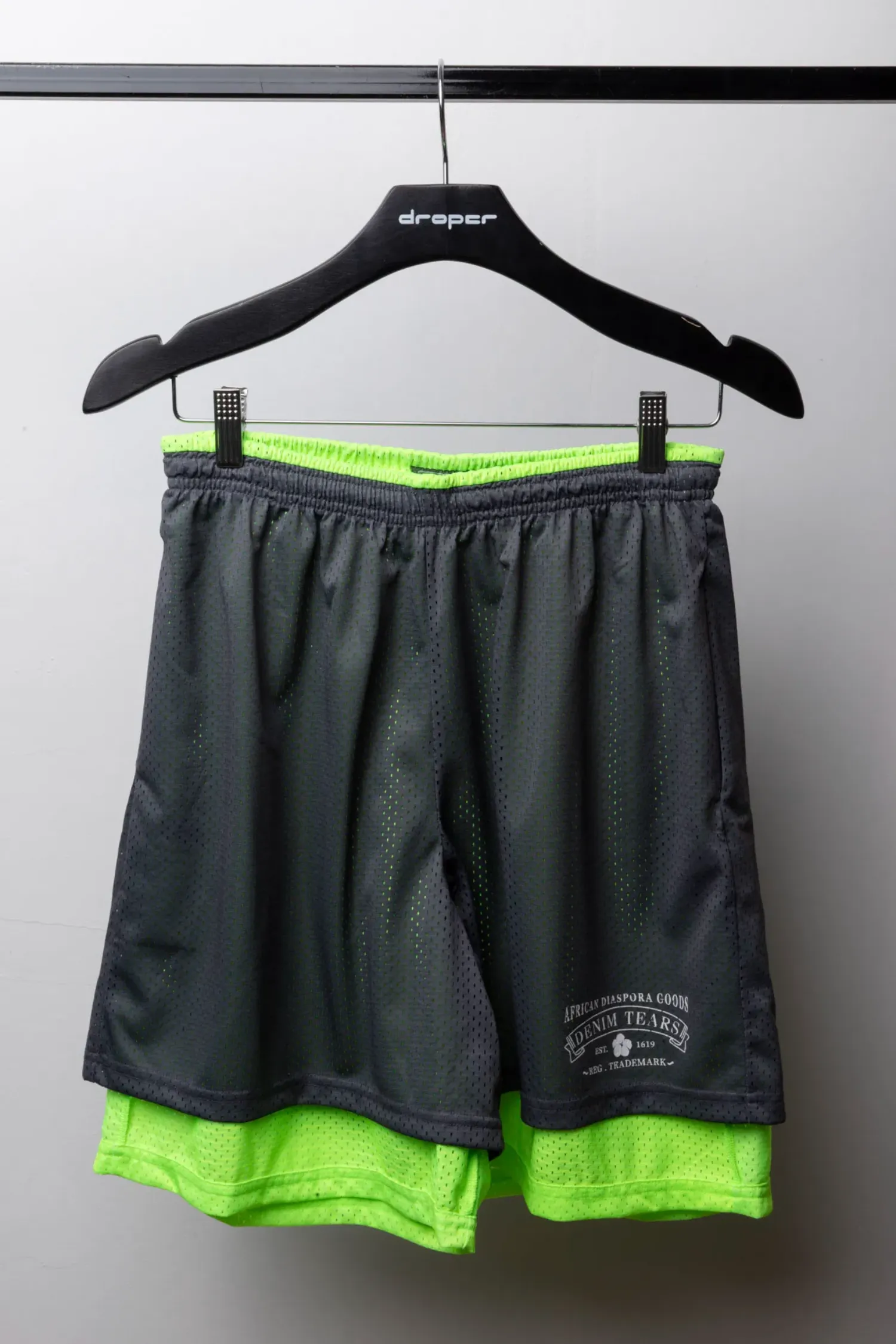 Shorts Denim Tears ADG Double Layer Mesh Shorts Grey Lime — M, Novo