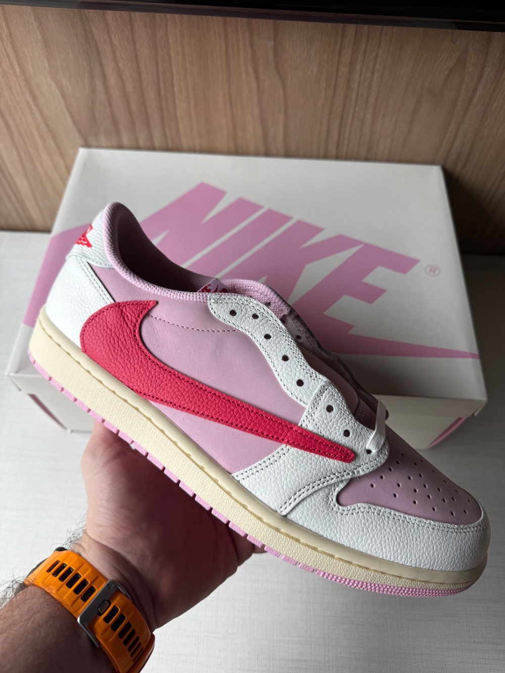 Travis Scott x Air Jordan 1 Low OG SP Sail Tropical Pink — 44, Novo