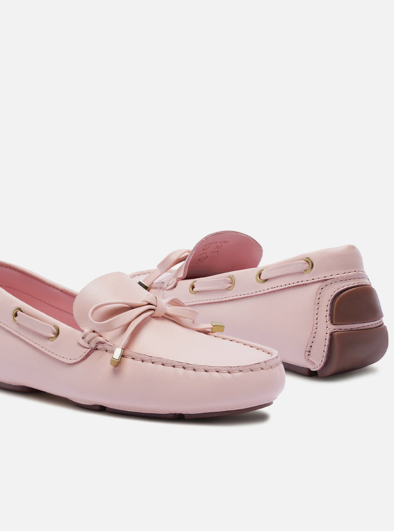Foto 4 de Mocassim Preta Bico Redondo Laço
