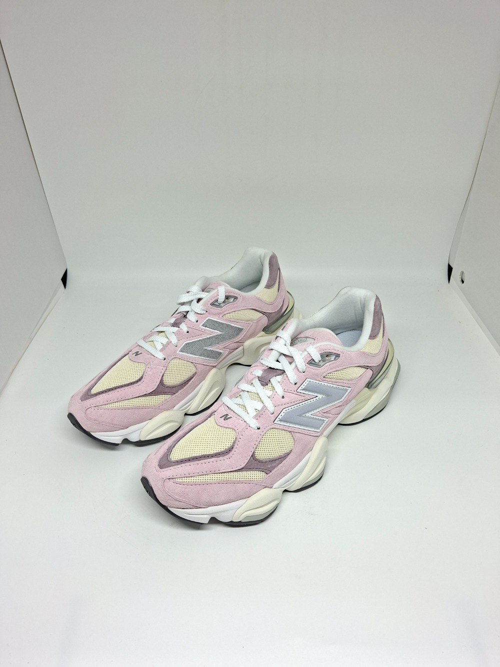 New Balance 9060 Rose Sugar Angora — 43, Novo