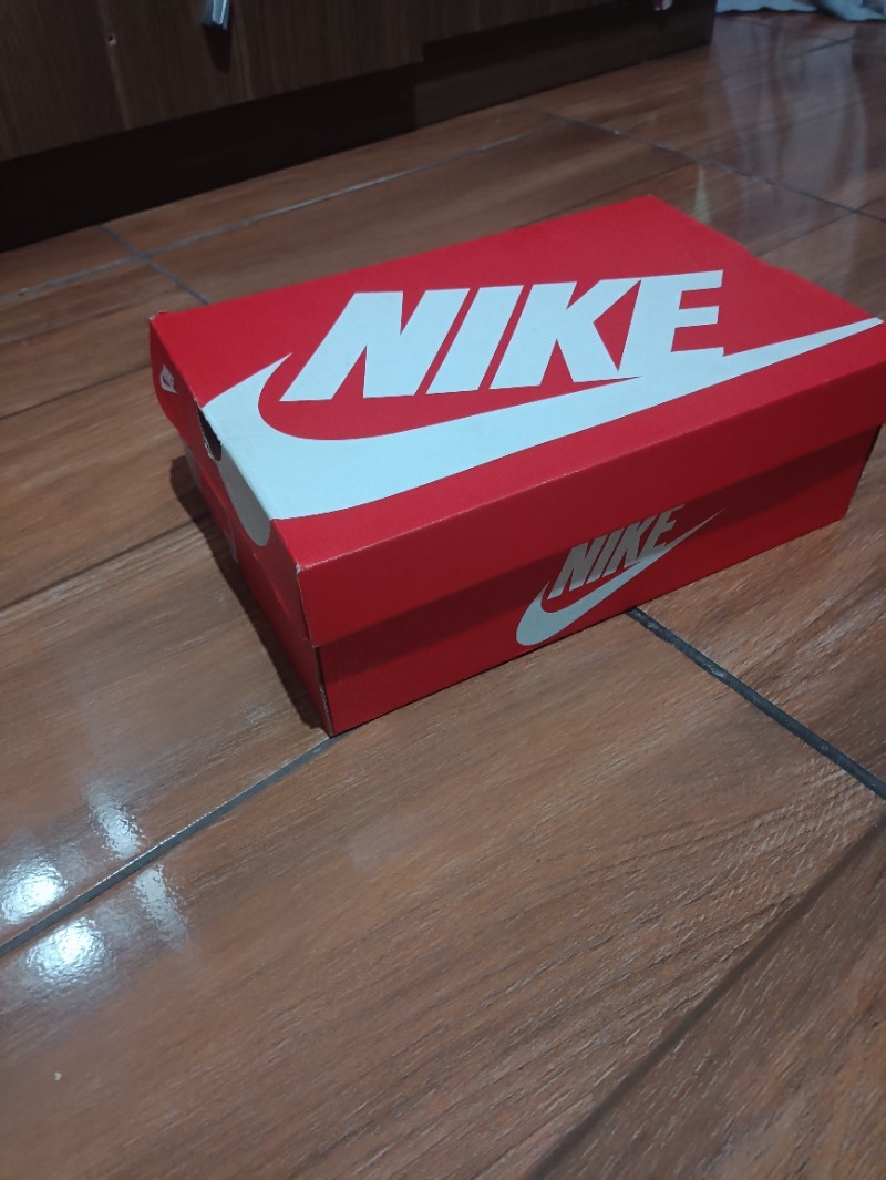 Foto 3 de Nike Air Max DN Black White Cool Grey — 43, Usado
