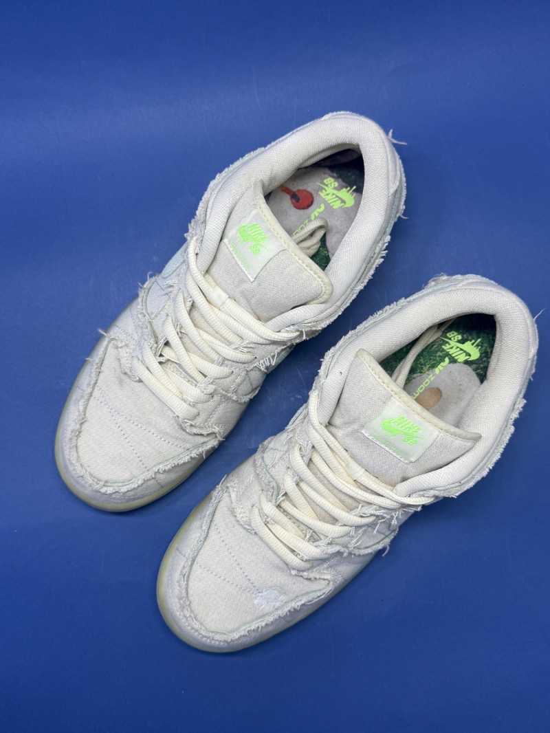 Foto 3 de Nike SB Dunk Low Mummy — 44, Usado