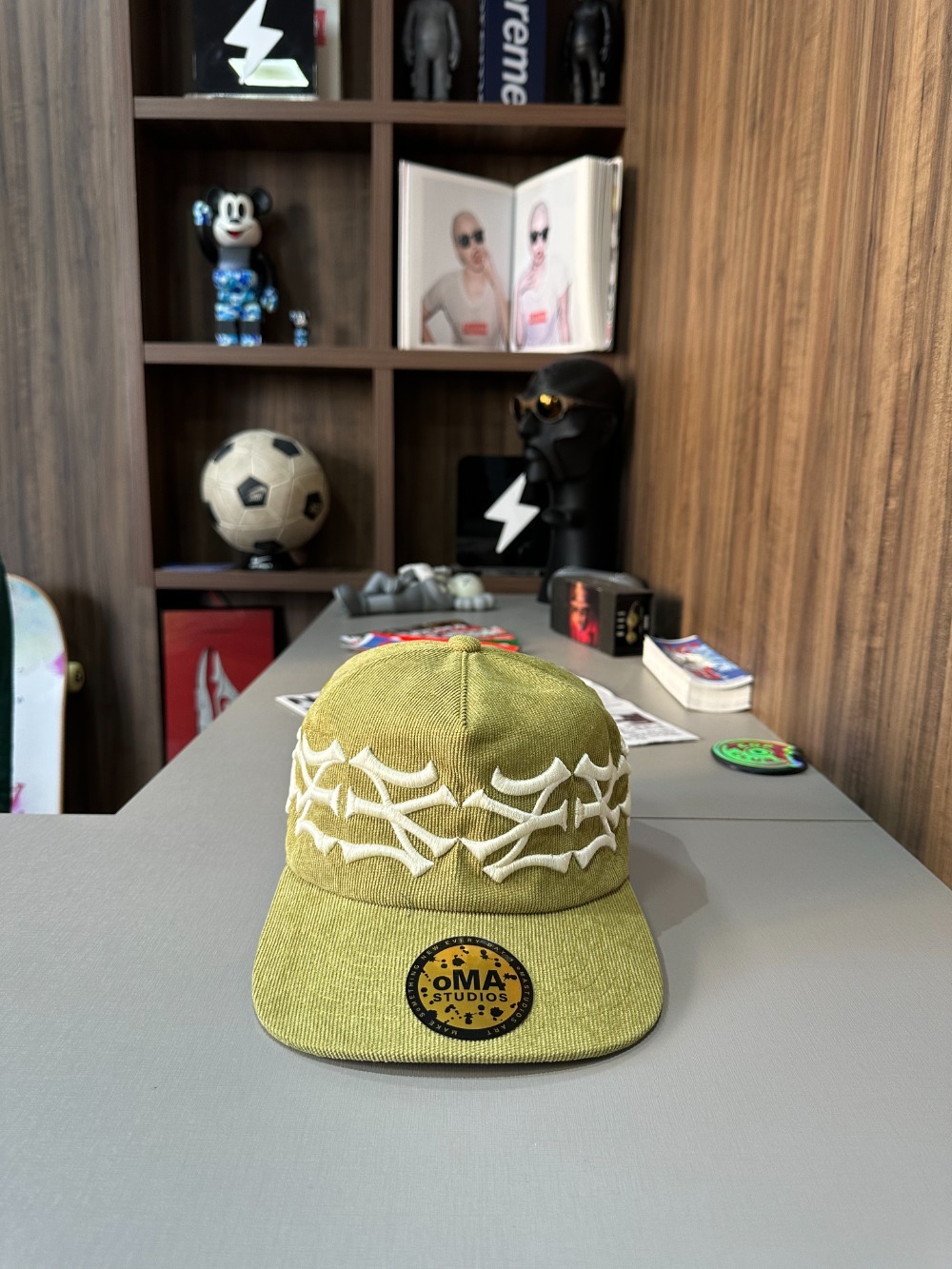 Boné oMA Studios NY NY Crown Corduroy Green — Único, Novo