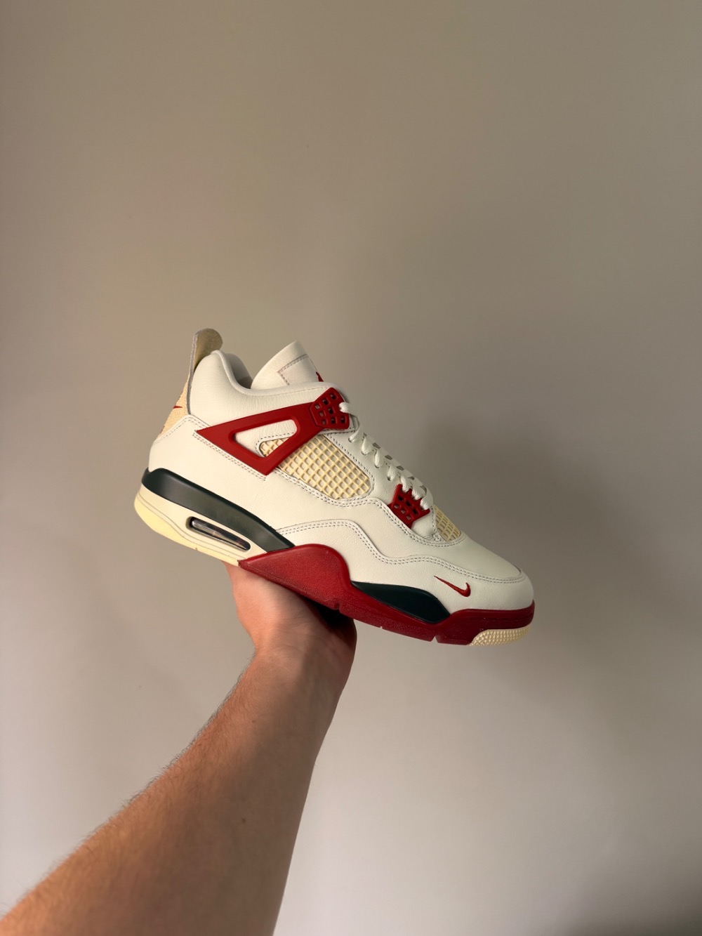 Nigel Sylvester x Air Jordan 4 Brick After Brick — 42, Novo