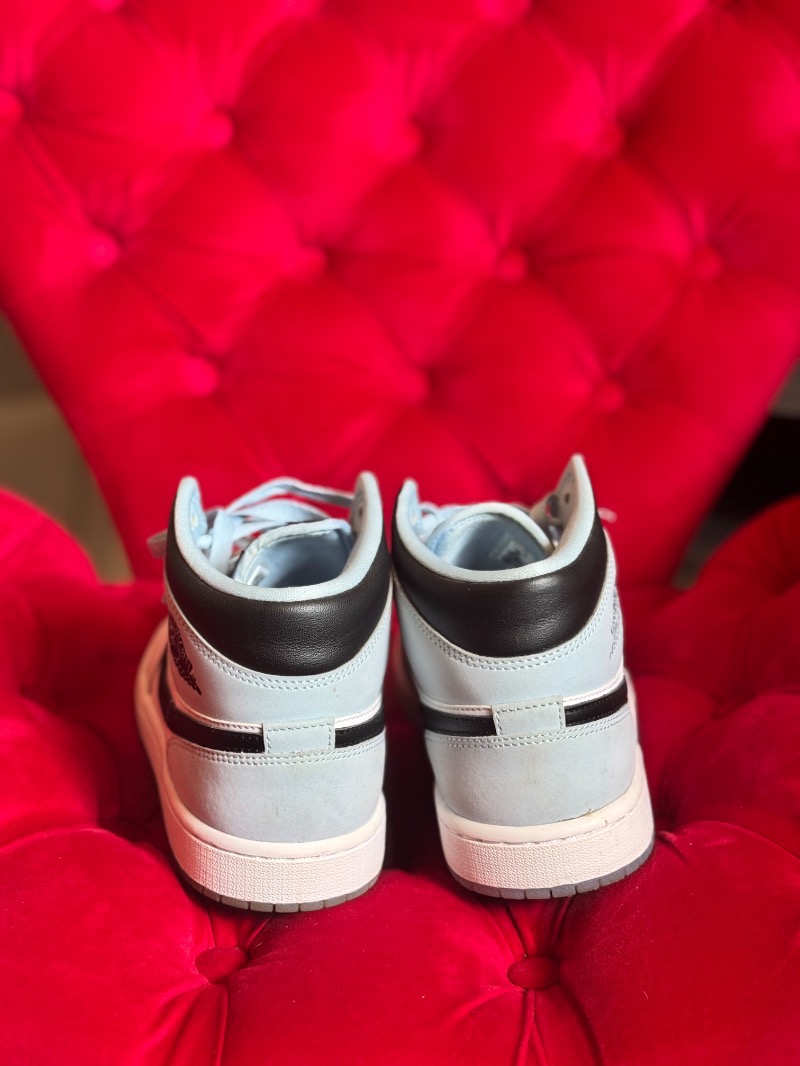 Foto 5 de Air Jordan 1 Mid SE Ice Blue — 39.5, Usado