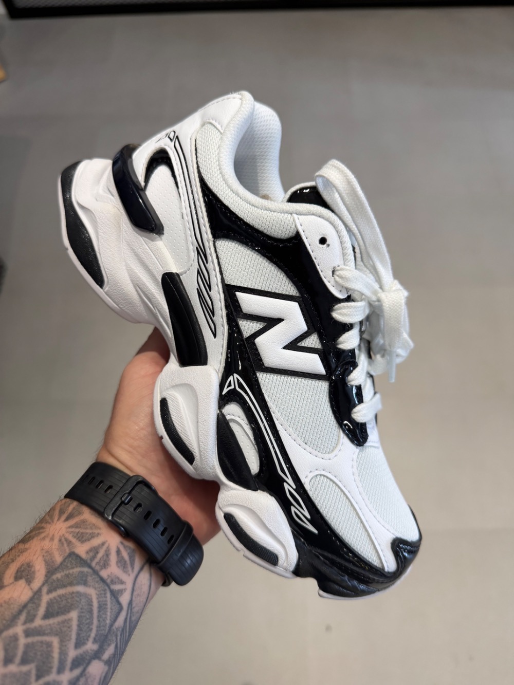 New Balance 9060R Black White — 36 / 37 / 39, Novo