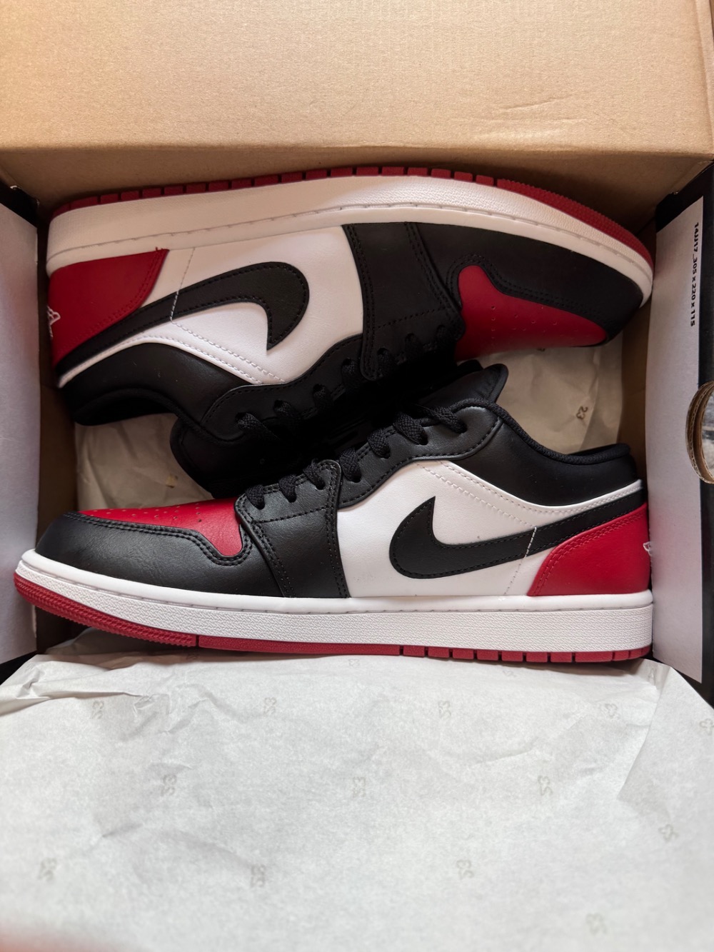 Air Jordan 1 Low Bred Toe 2.0 — 42, Usado