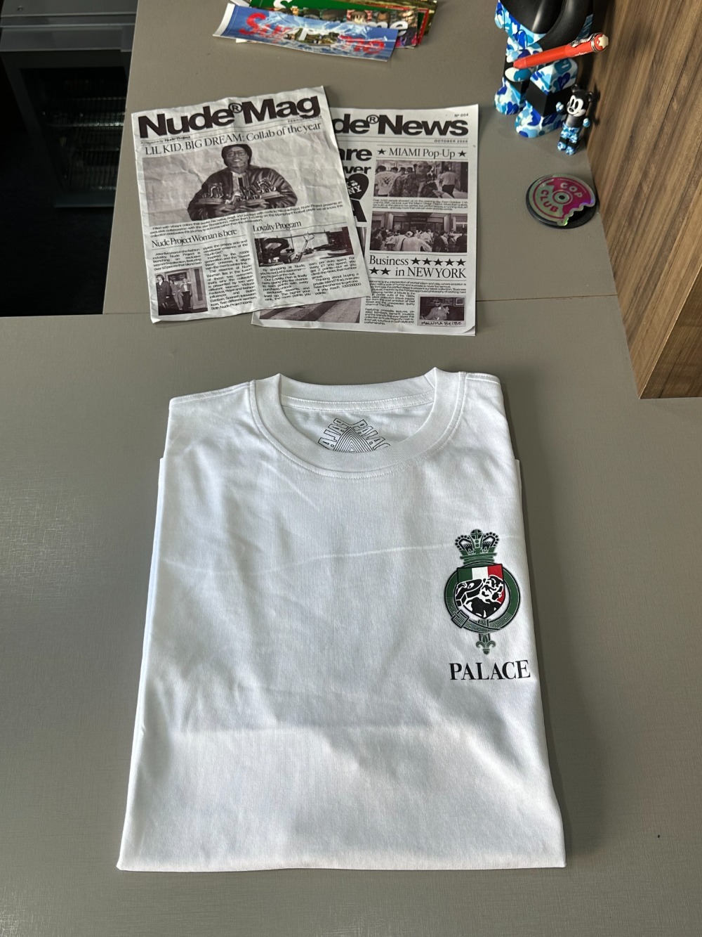 Camiseta Palace Heavy Crest White — G, Novo