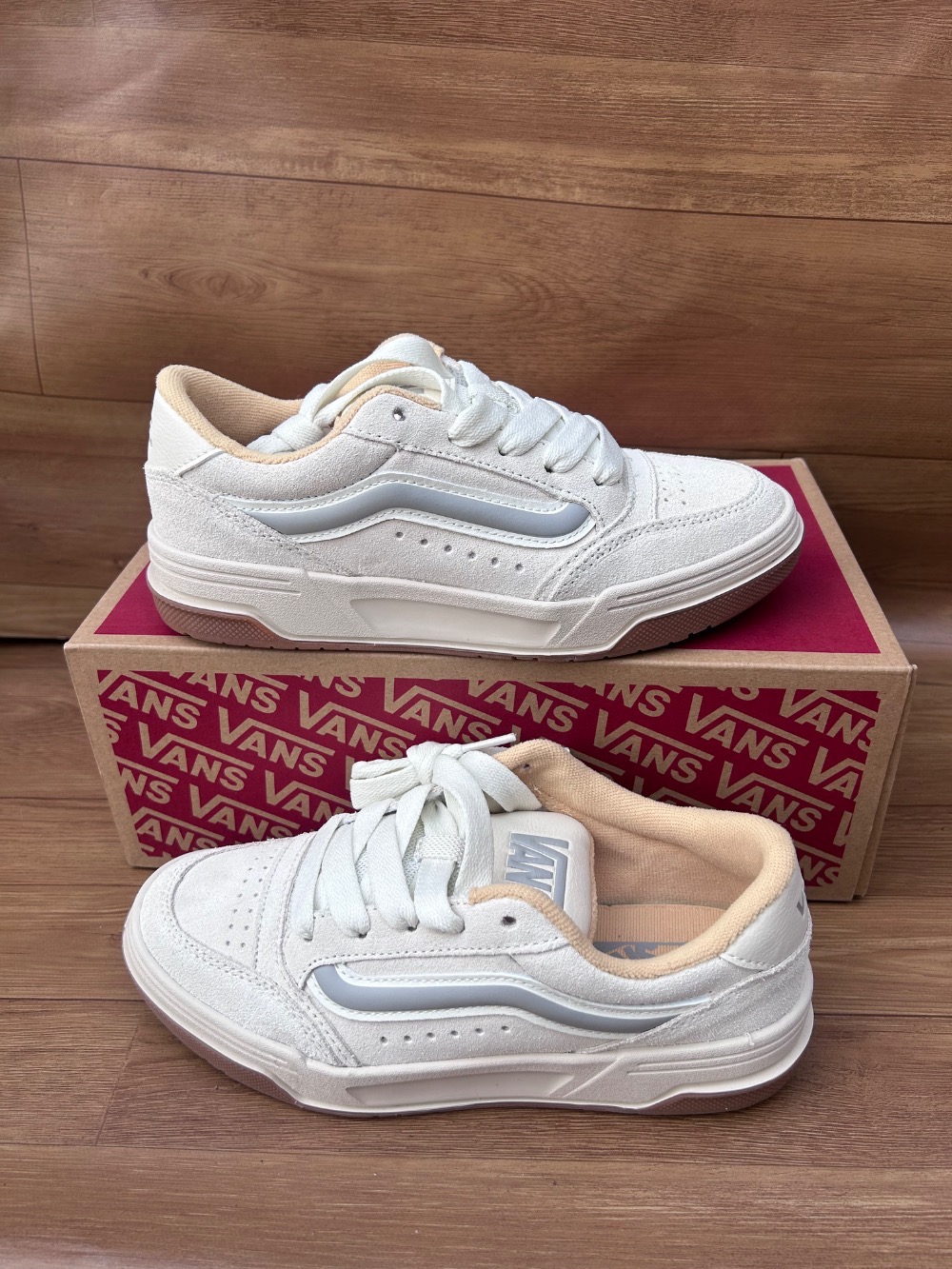 Vans Hylane Vintage Marshmallow Gum — 34 / 39, Novo