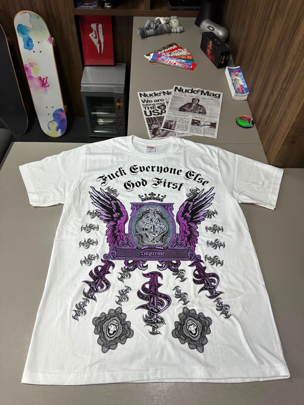 Camiseta Supreme Money White FW26-W1 — M, Novo