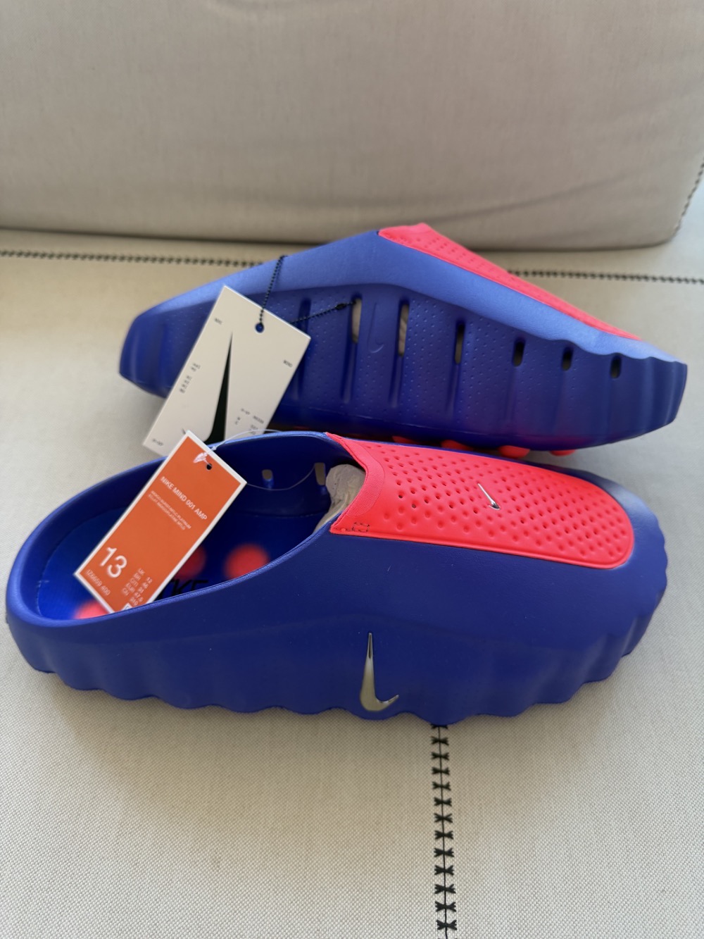 Nike Mind 001 AMP Spider-Man Indigo Burst Hyper Punch Black — 46, Novo