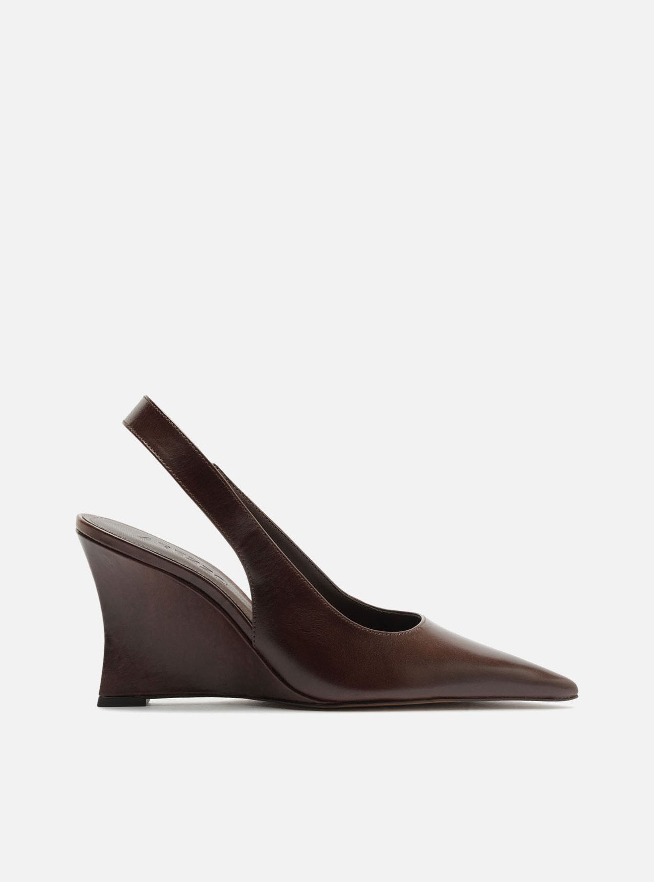Scarpin Marrom Couro Anabela Slingback