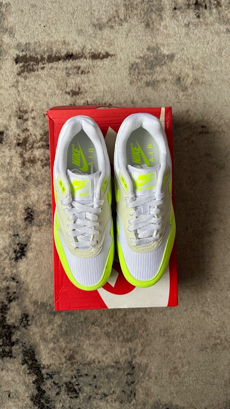 Foto 3 de Nike Air Max 1 '87 Volt Suede — 38, Novo