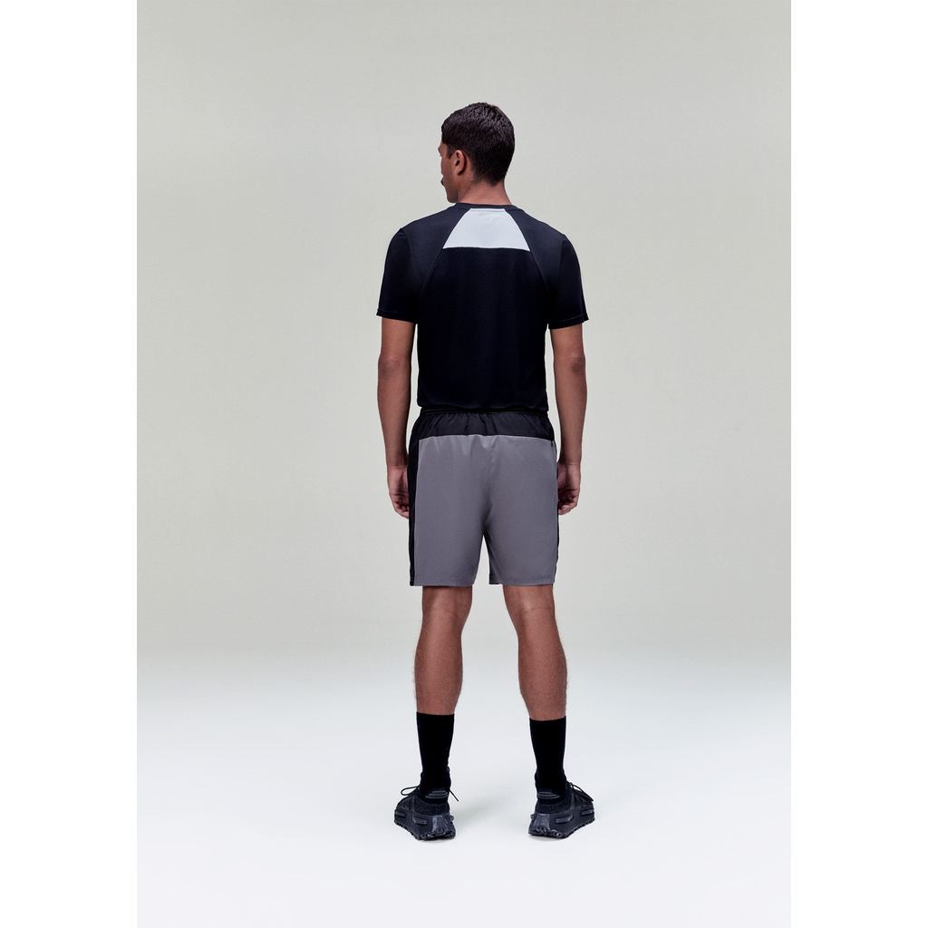 Foto 2 de Bermuda Esportiva Masculina Com Recortes