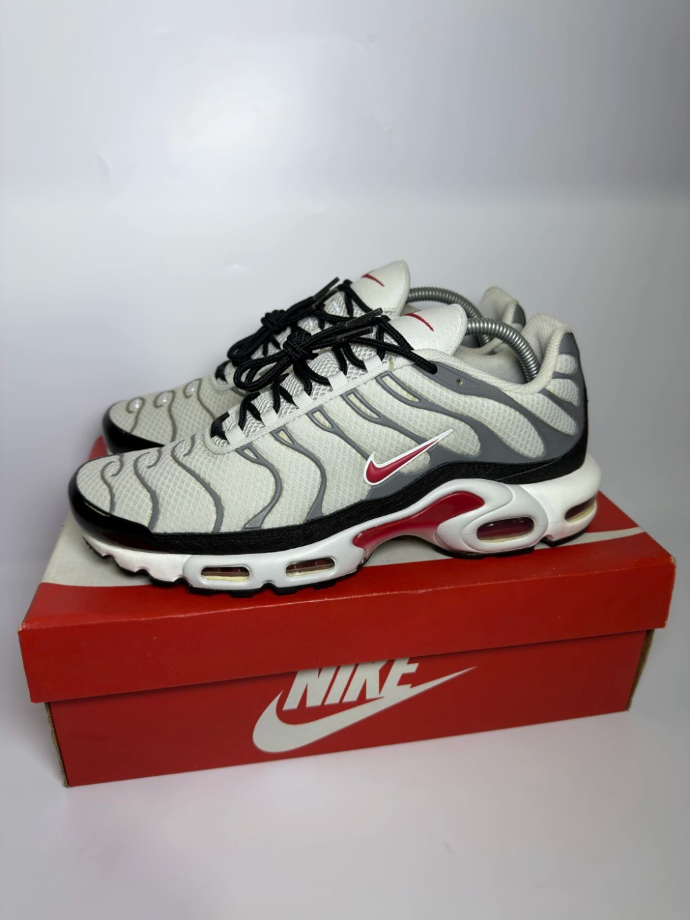 Nike Air Max Plus Varsity Red — 42, Usado