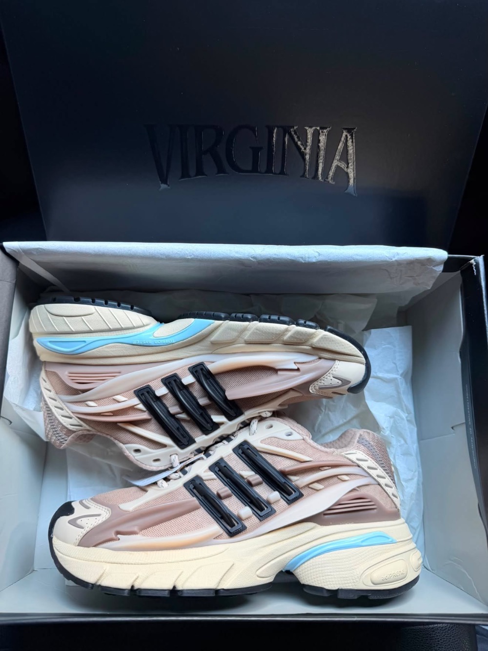 Pharrell Williams x adidas Adistar Jellyfish Crystal Sand Trace Brown — 42, Novo