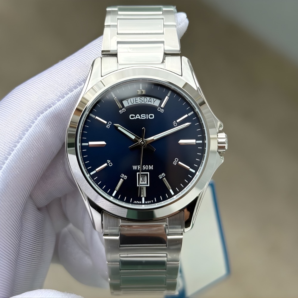 Relógio Casio Day Date Standard Quartz Navy 39.8 mm — Único, Novo