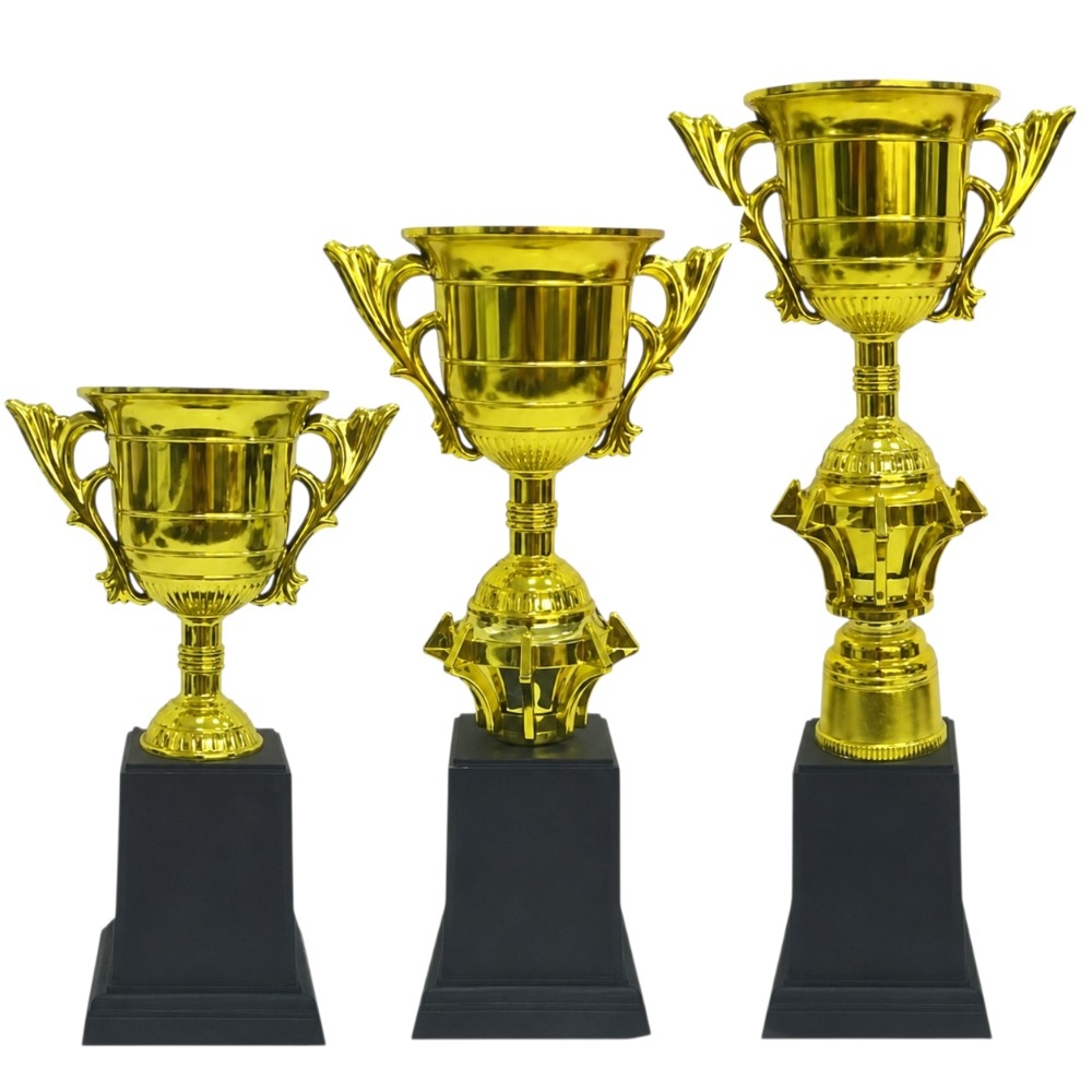 Kit C/ 3 Troféus Jebs Taças Dourado - 28, 24 E 19 Cm - Dourado