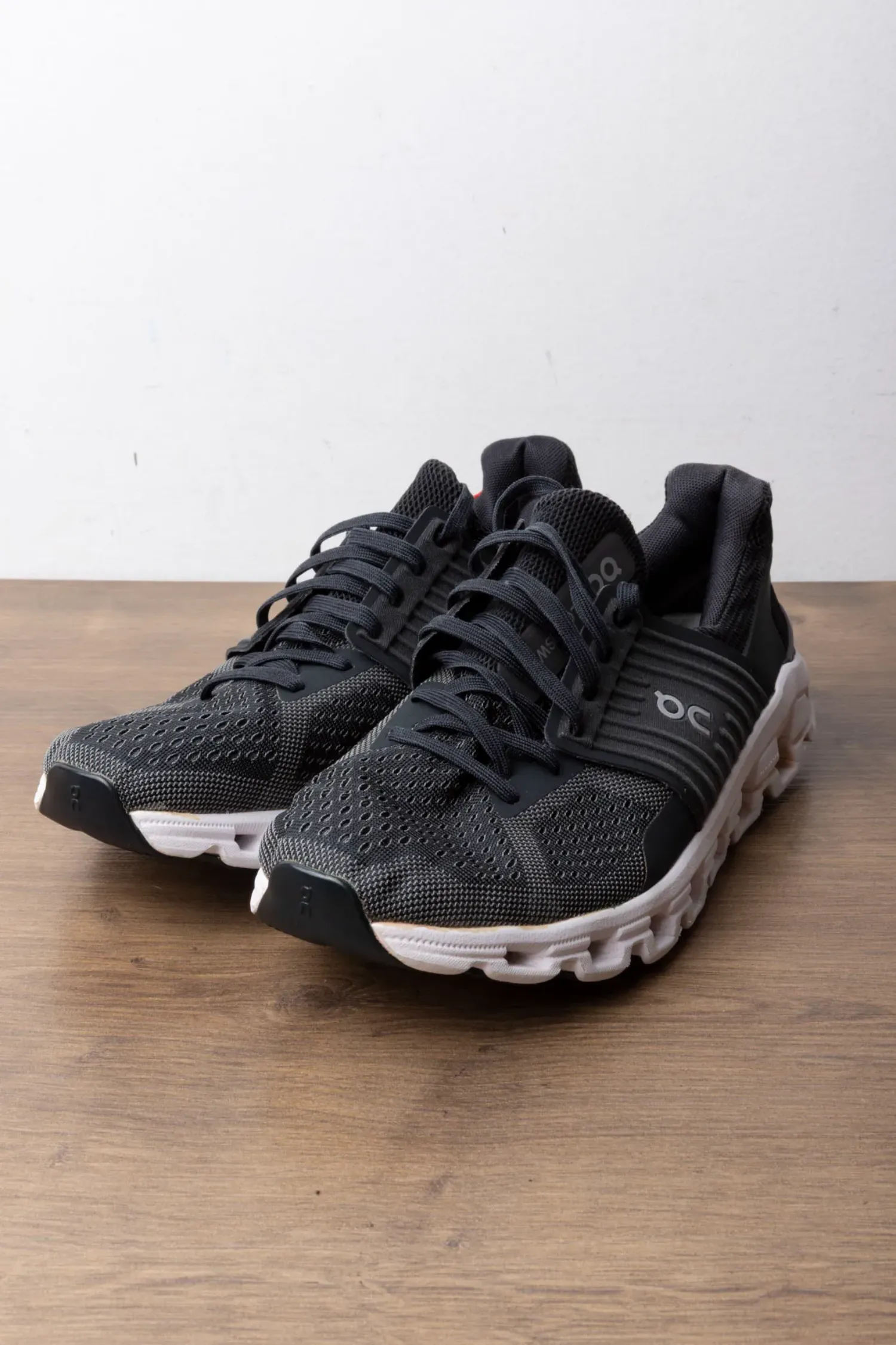 On Running Cloudswift 4 Black White — 38, Usado