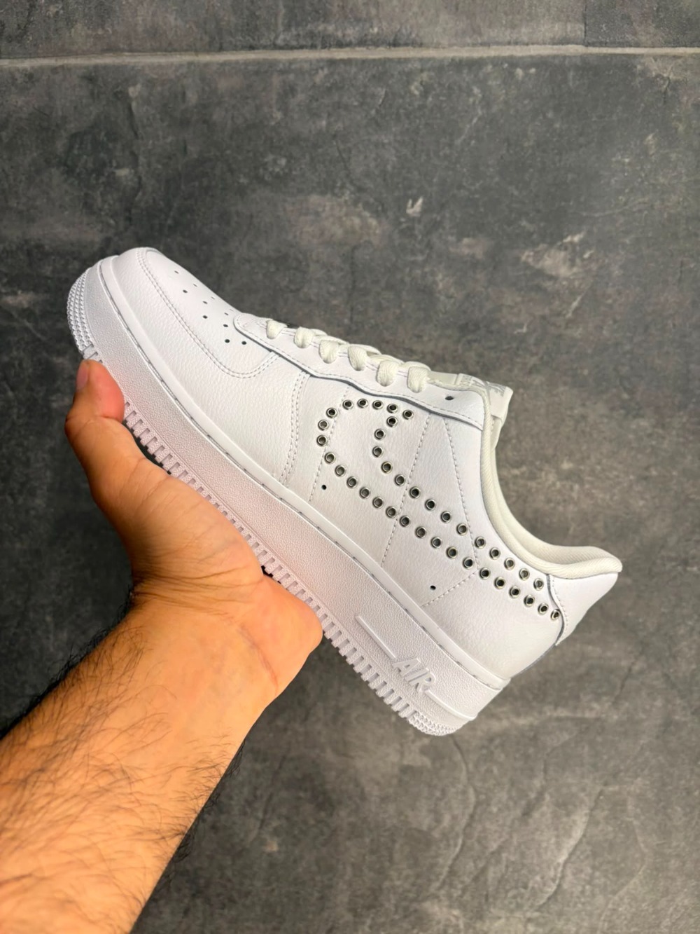 Nike Air Force 1 '07 LV8 White Metallic Silver Feminino — 35 / 36 / 37 / 38 / 39, Novo