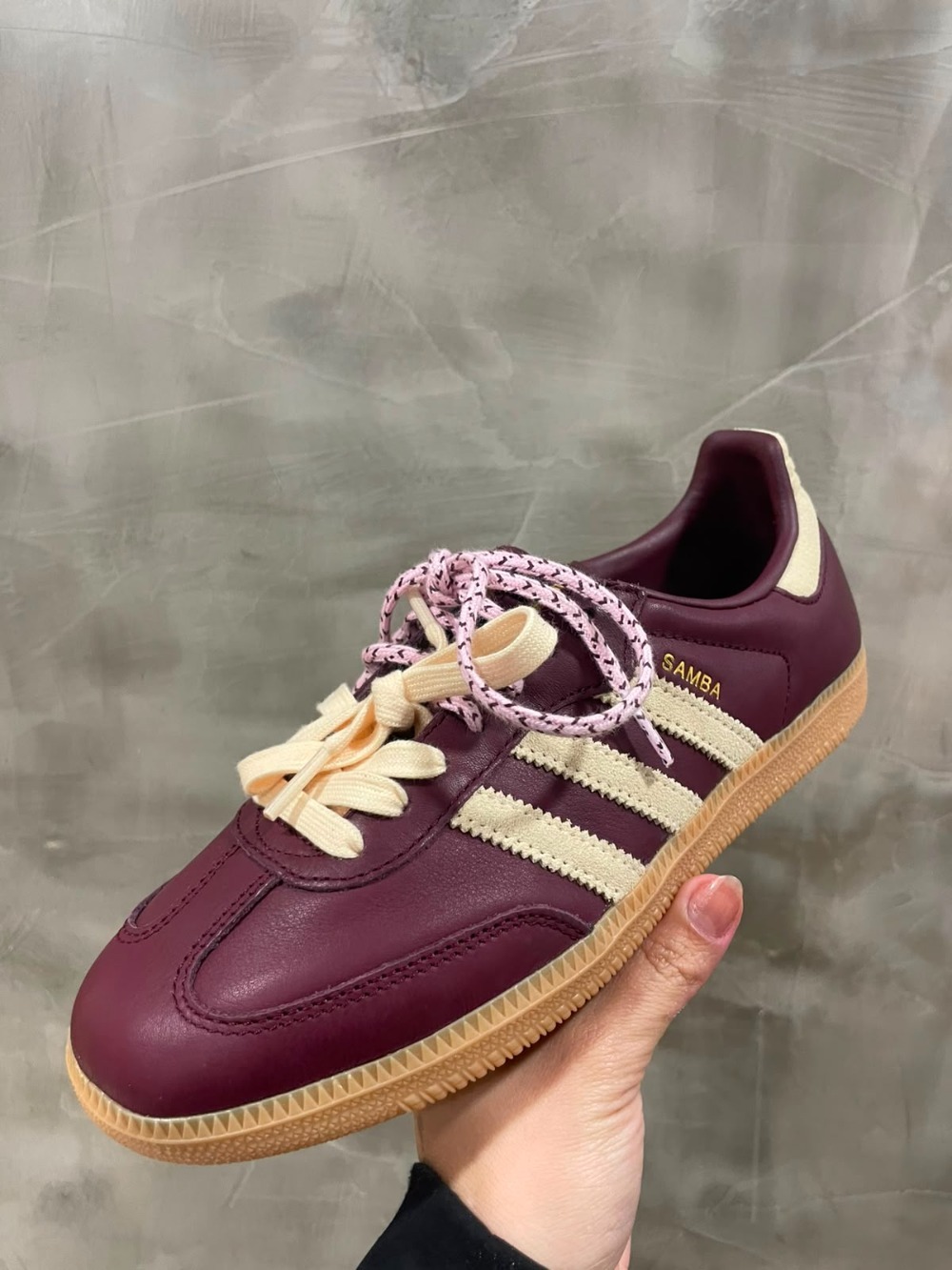 adidas Samba OG Maroon Warm Vanilla Gum — 34 / 35 / 36 / 37 / 38, Novo