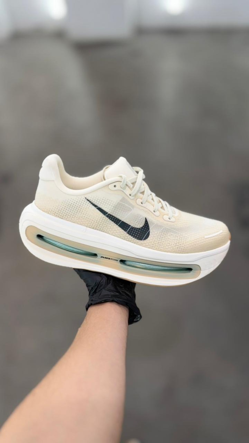 Nike Vomero Premium Pale Ivory Jade Horizon — 40, Novo