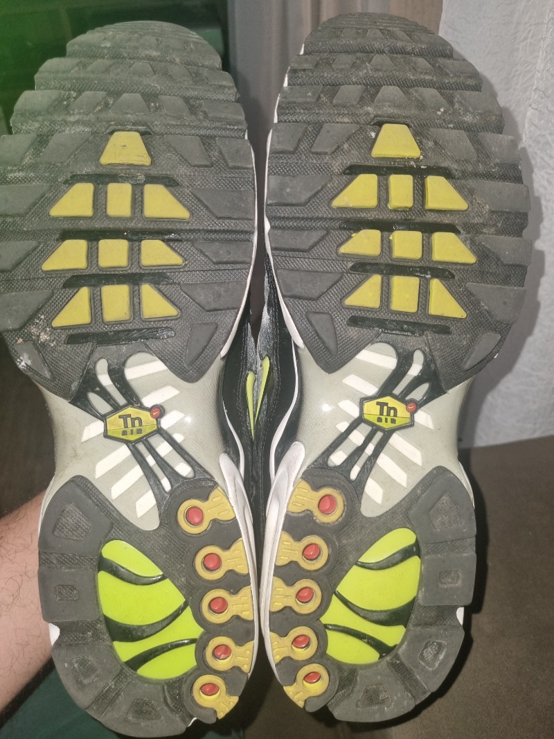 Foto 5 de Nike Air Max Plus Bright Cactus — 43, Usado