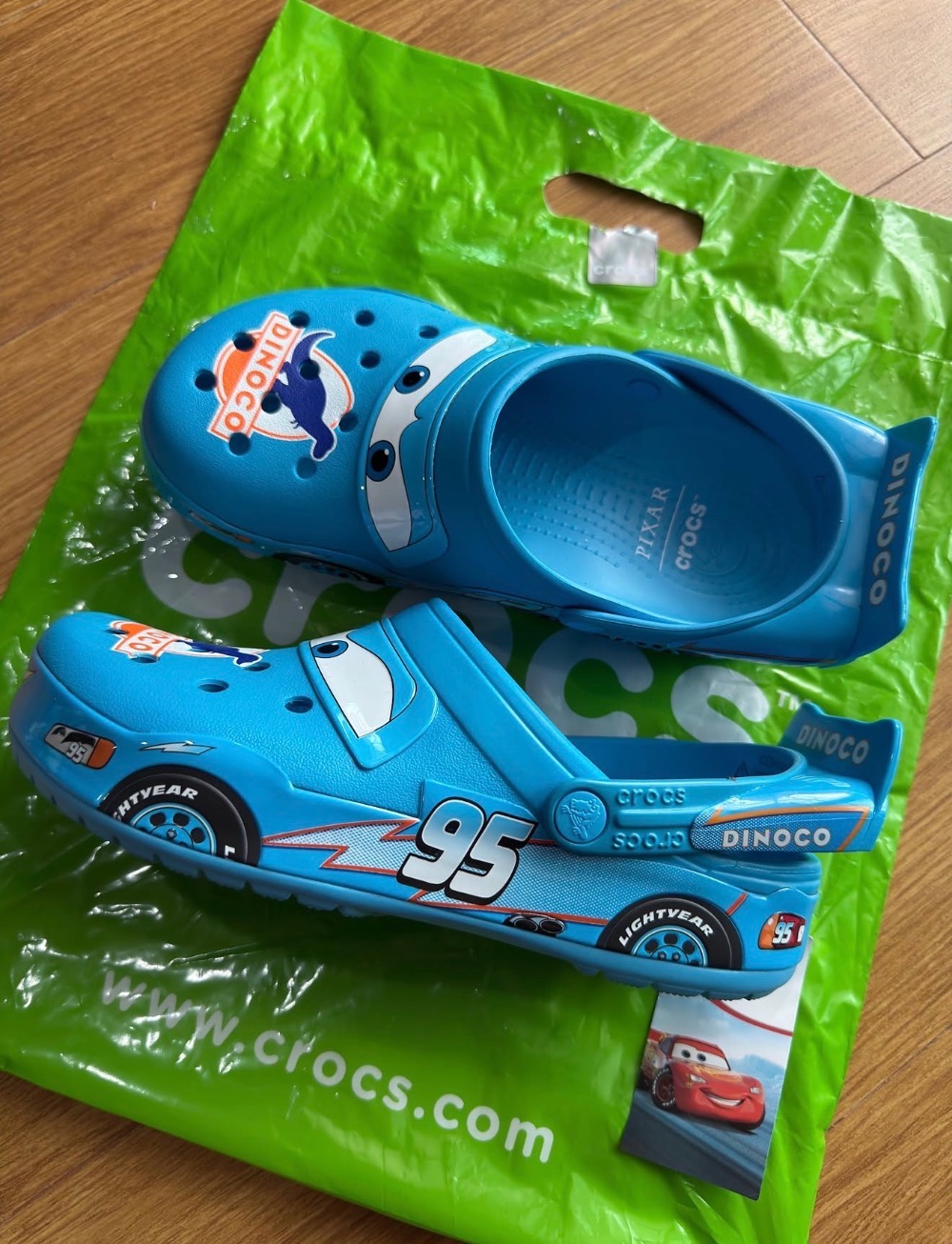 Cars x Crocs Crocband Lightning McQueen Dinoco Blue — 36, Novo