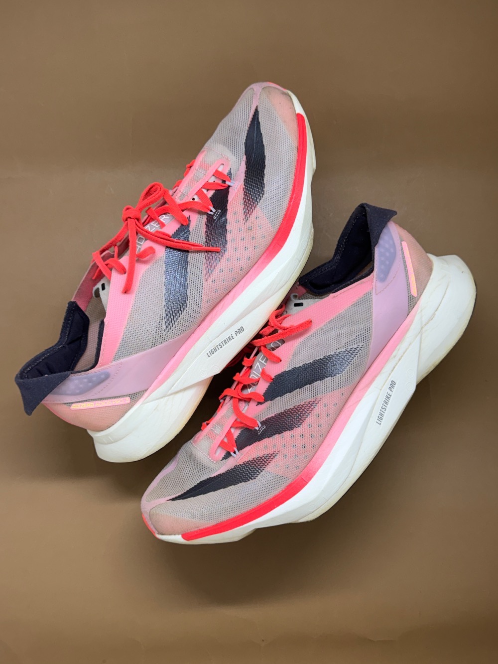 adidas Adizero Adios Pro 3 Pink Spark Aurora Met. Sandy Pink — 43, Usado