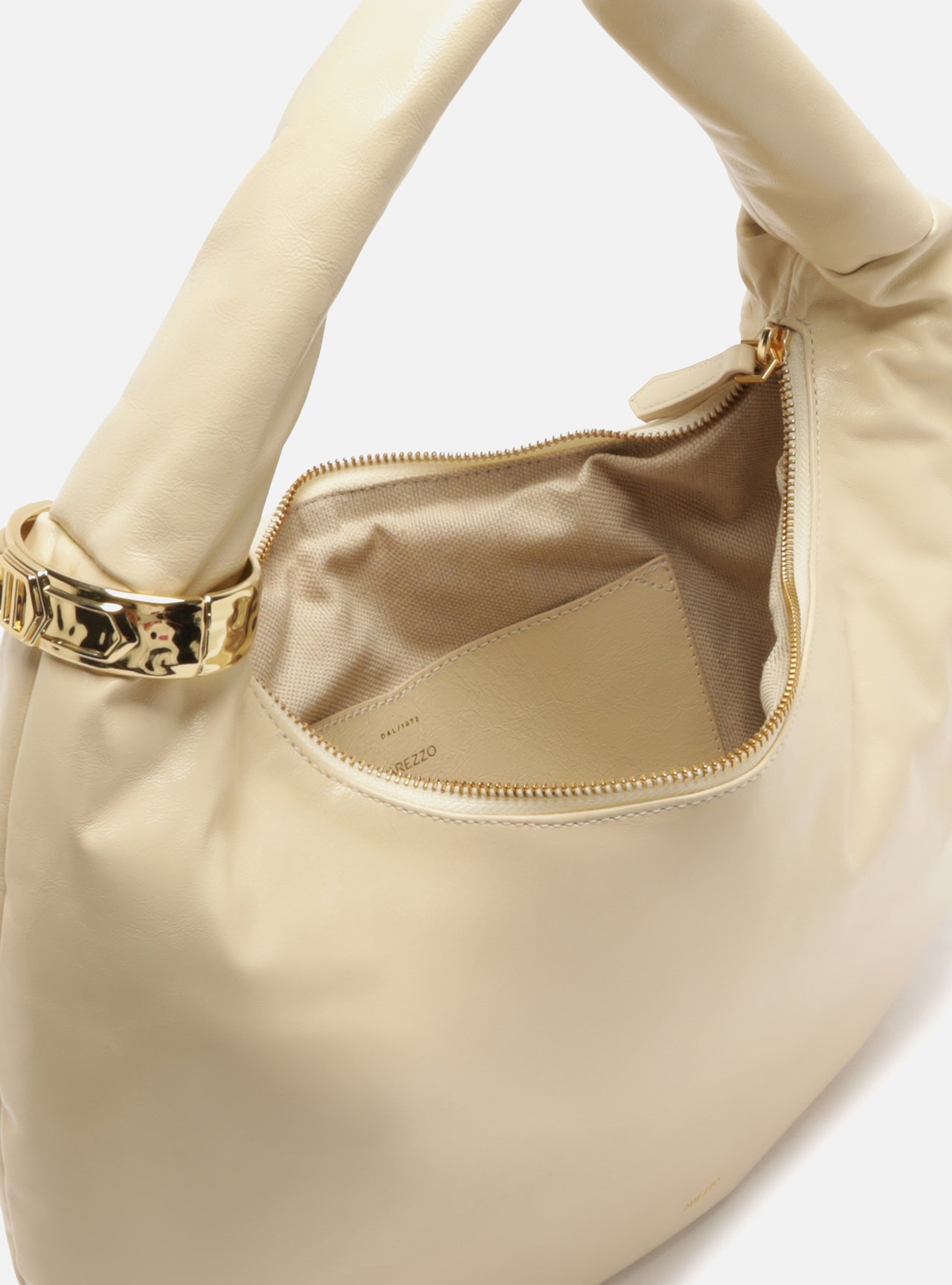 Foto 4 de Bolsa Hobo Branca Couro Grande Metais