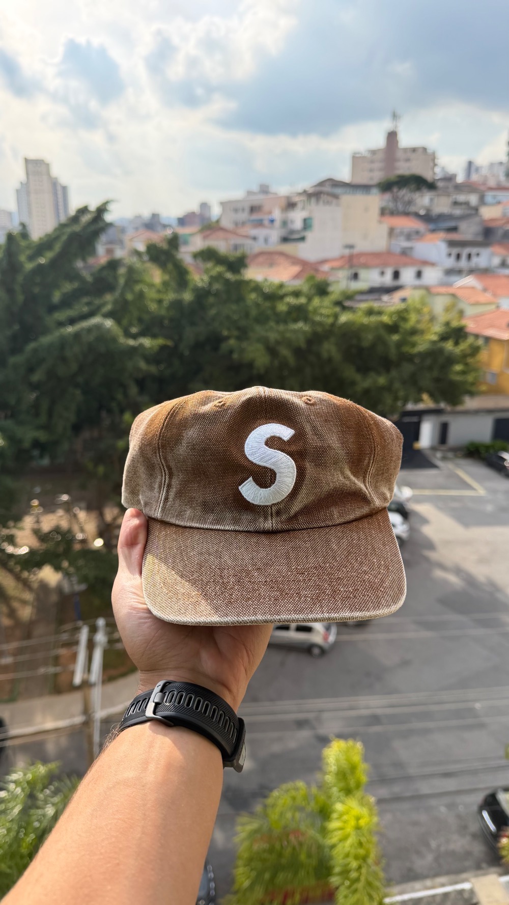 Boné Supreme Pigment Coated S Logo 6-Panel Brown SS26-W5 — Único, Novo