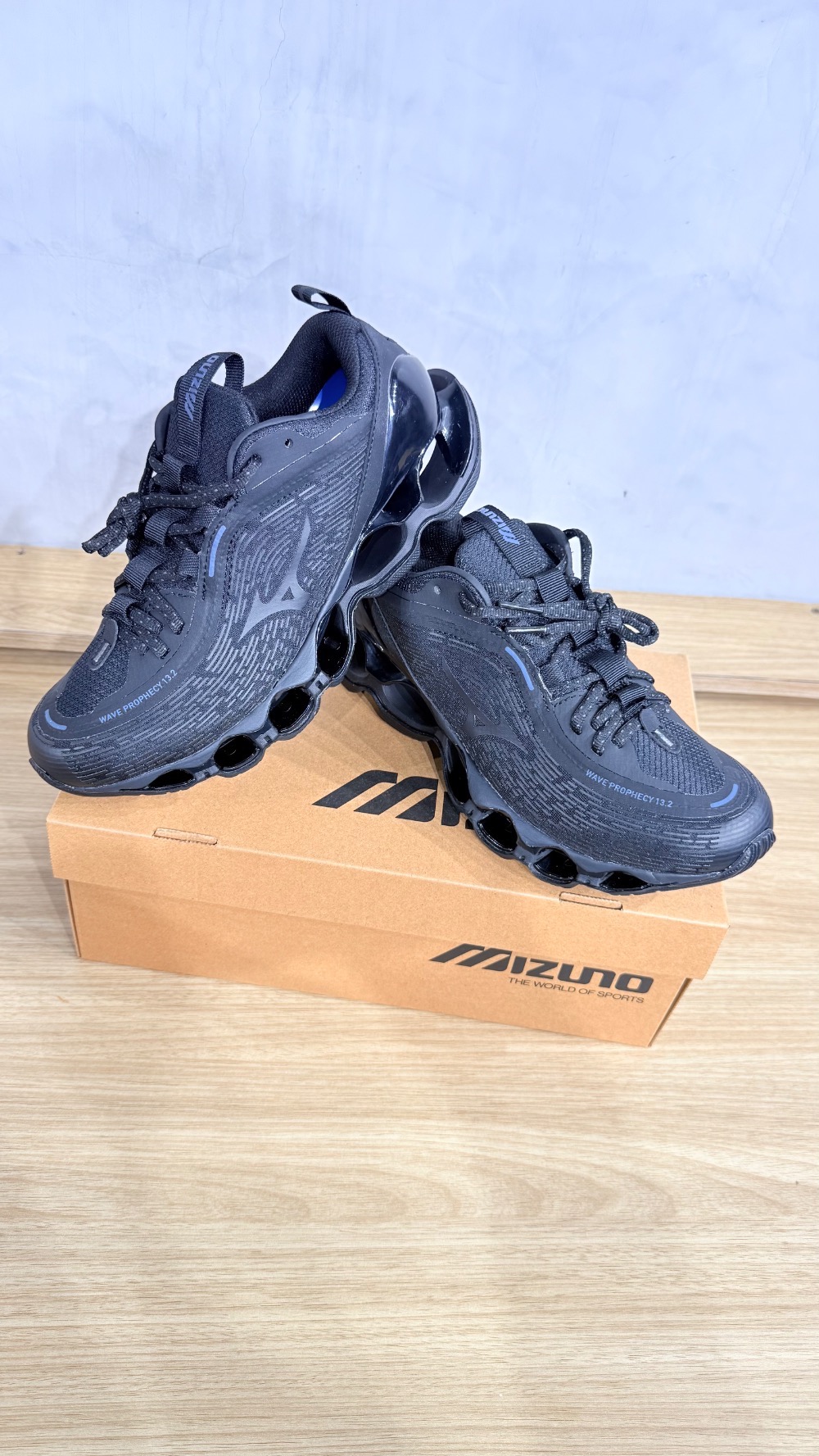 Vrunk x Mizuno Wave Prophecy 13.2 Black — 39 / 41, Novo