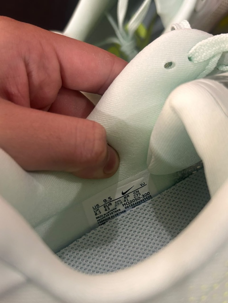 Foto 2 de Nike Vomero Premium Barely Volt — 41, Novo