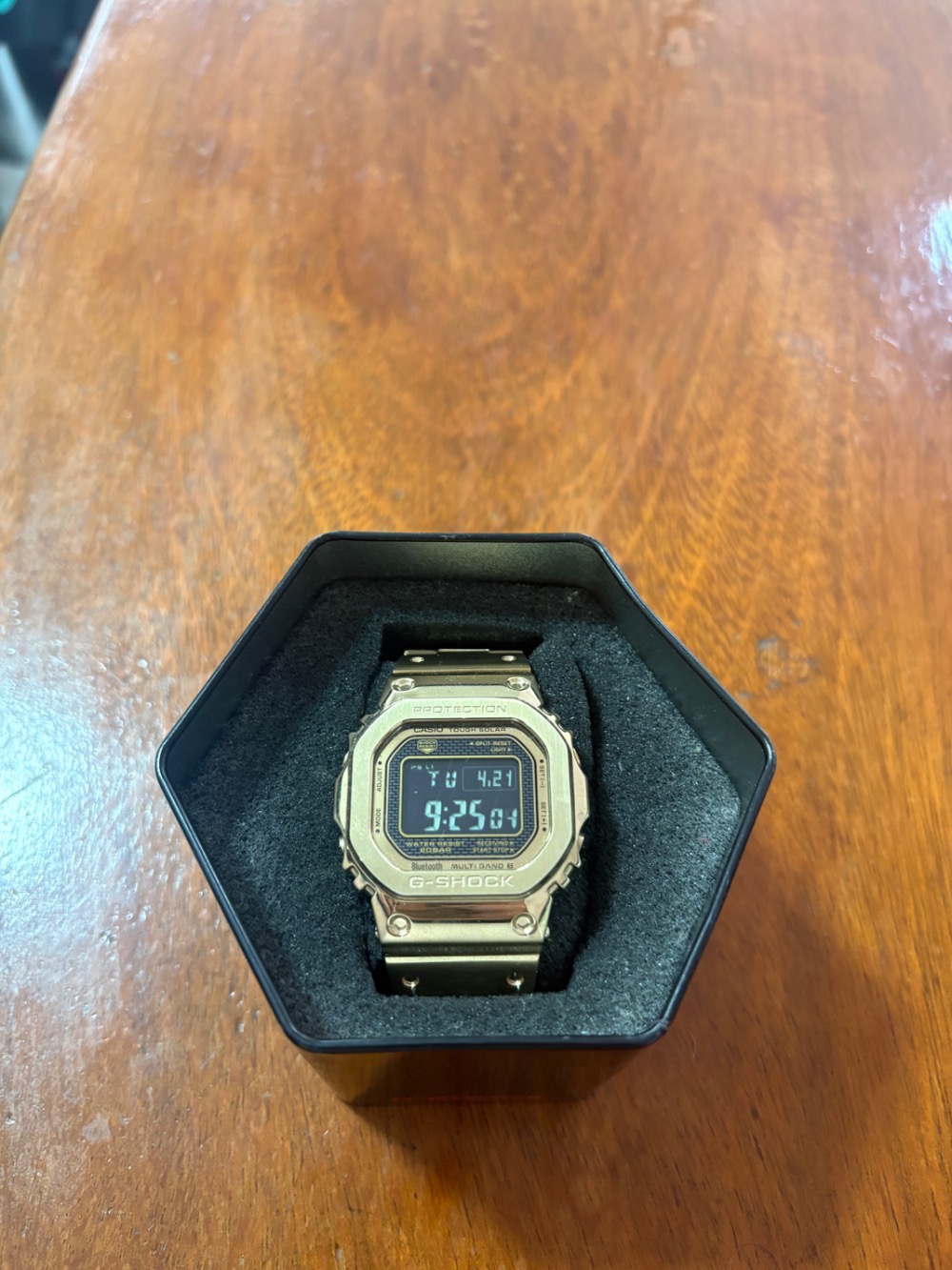 Relógio Casio G-Shock Gold GMW-B5000GD-9 — Único, Usado